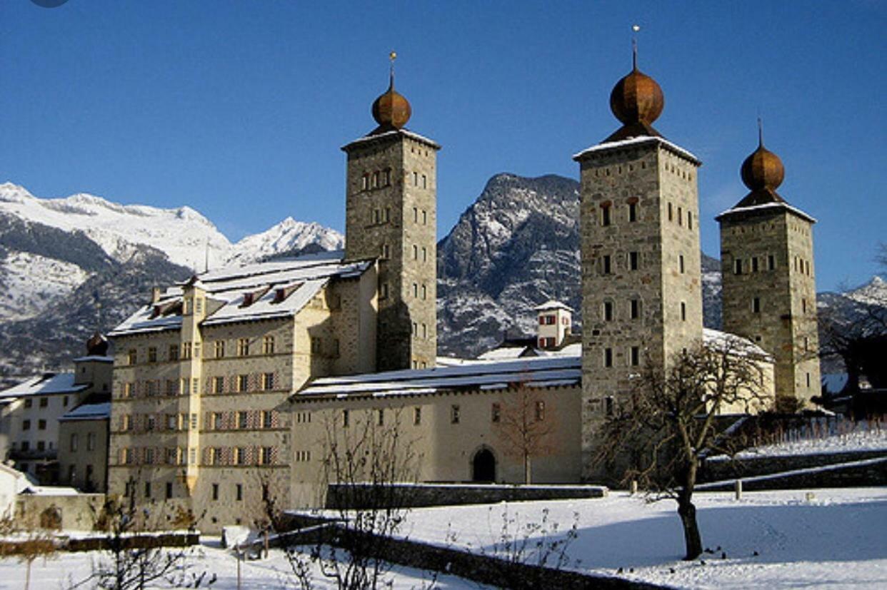 Alpine City Suite Brig Exteriör bild
